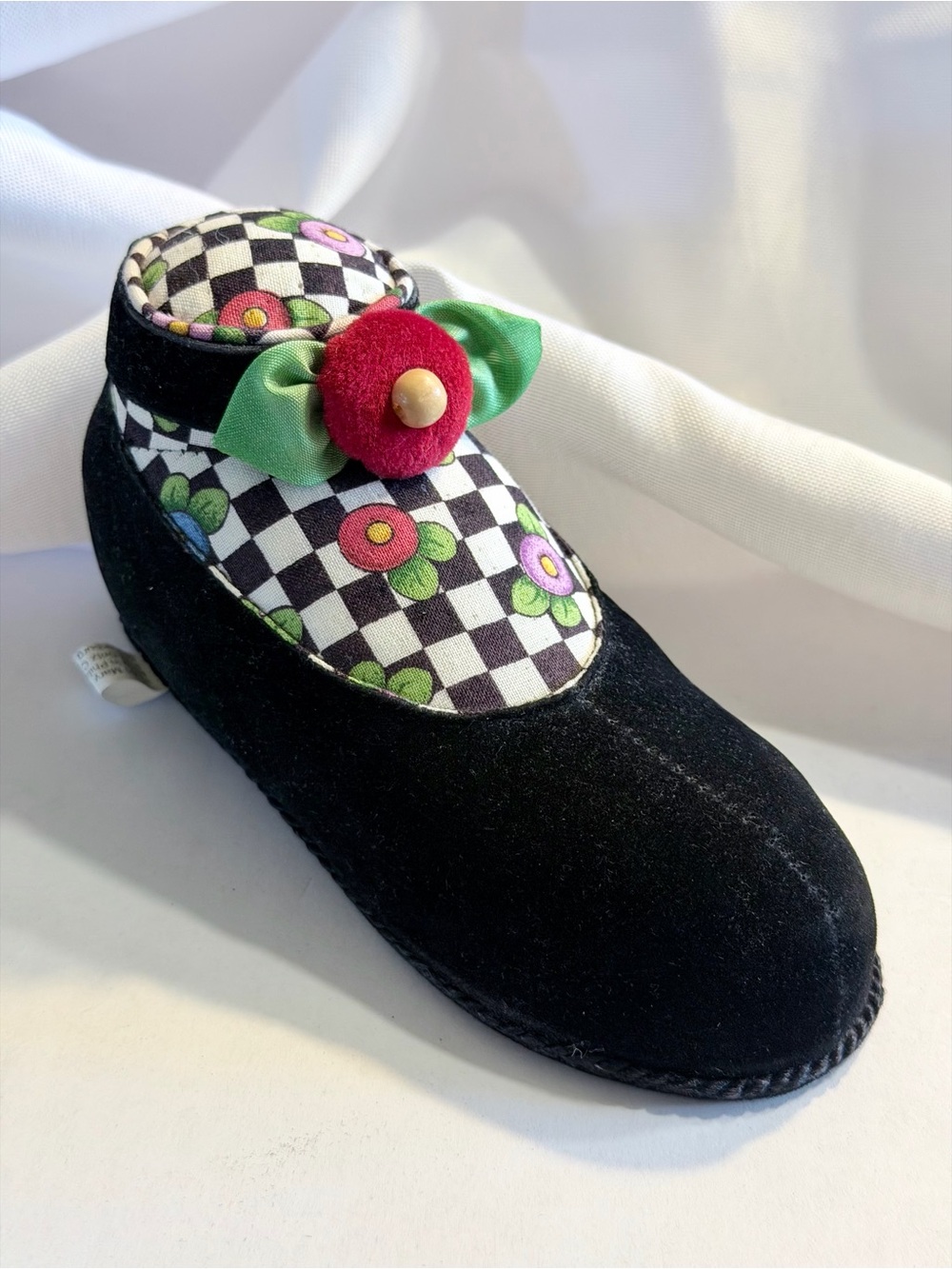 Vintage Mary Engelbreit Dritz Slipper Shoe Pin Cushion Checkered Black Velvet